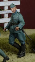 Dutch NCO Walking, Holland 1940 (Including 3D Printed Klewang Sabre)