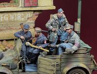 Kubelwagen Crew Vol. 2 Berlin 1945 - 4 Figures Set - Image 1