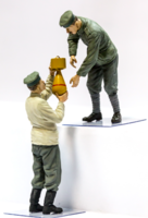 German Aerodrome Personnel Bomb Loading Team WWI Figures